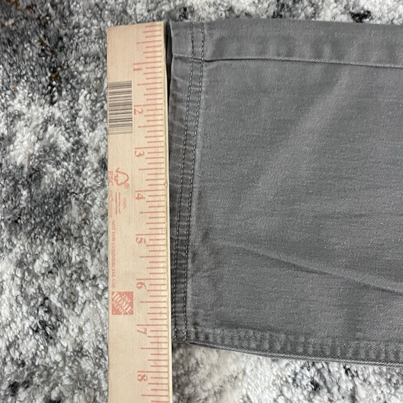 Oakley Men's Chino Pants Gray Men's Size 38W x 32L Regular Fit - Picture 4 of 7